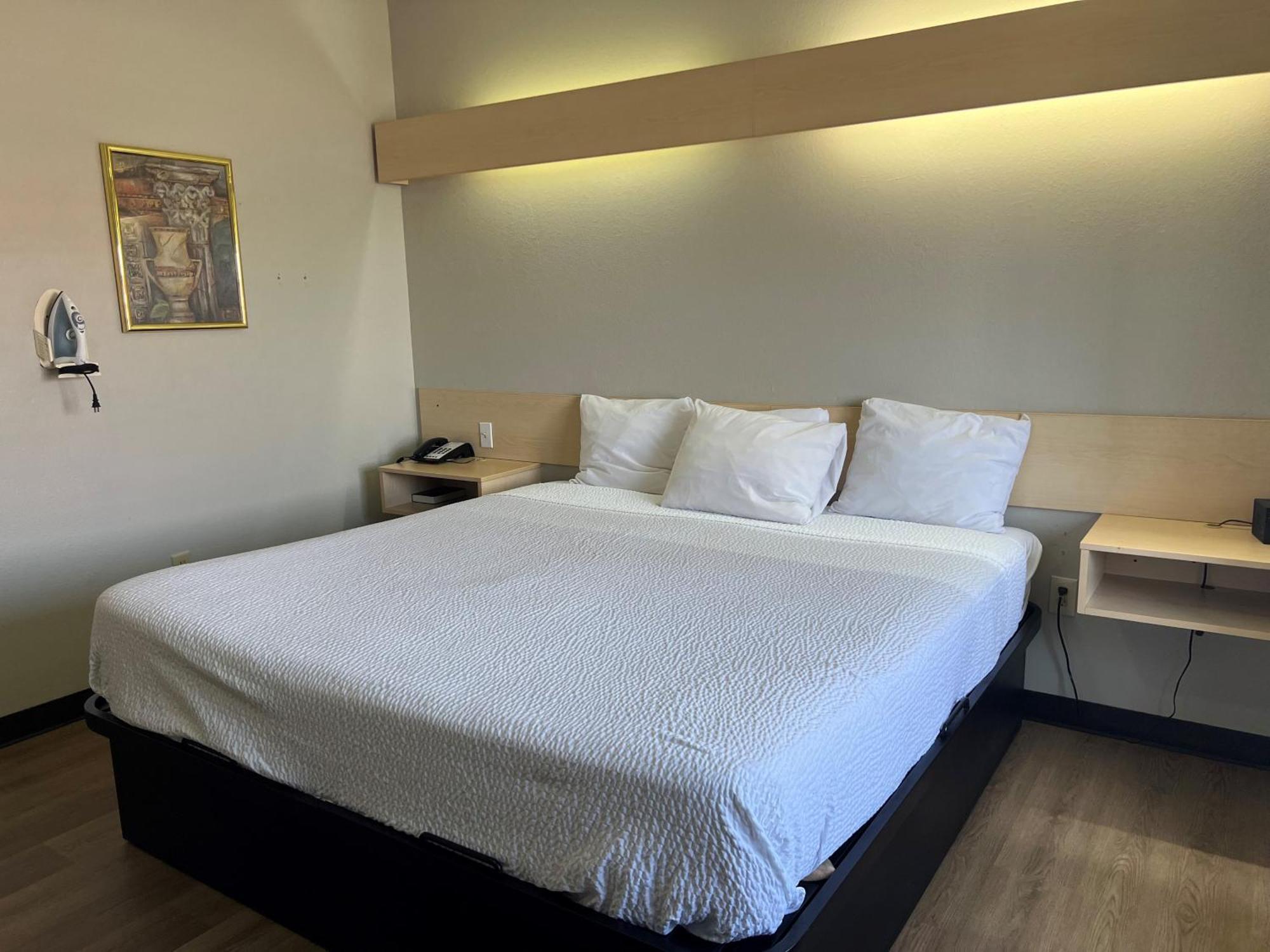 Days Inn & Suites By Wyndham Hutchinson Exteriér fotografie